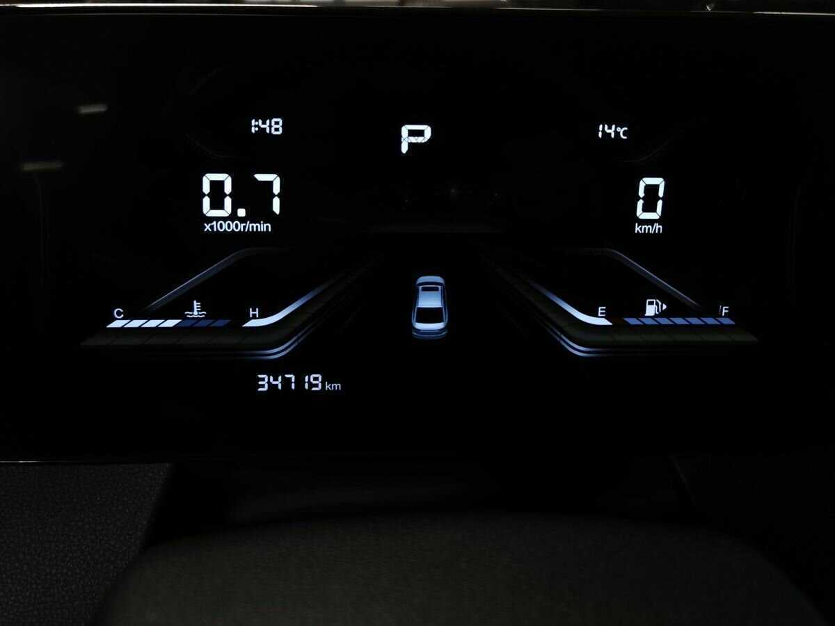 FAW Bestune B70, 2023 Фото №11