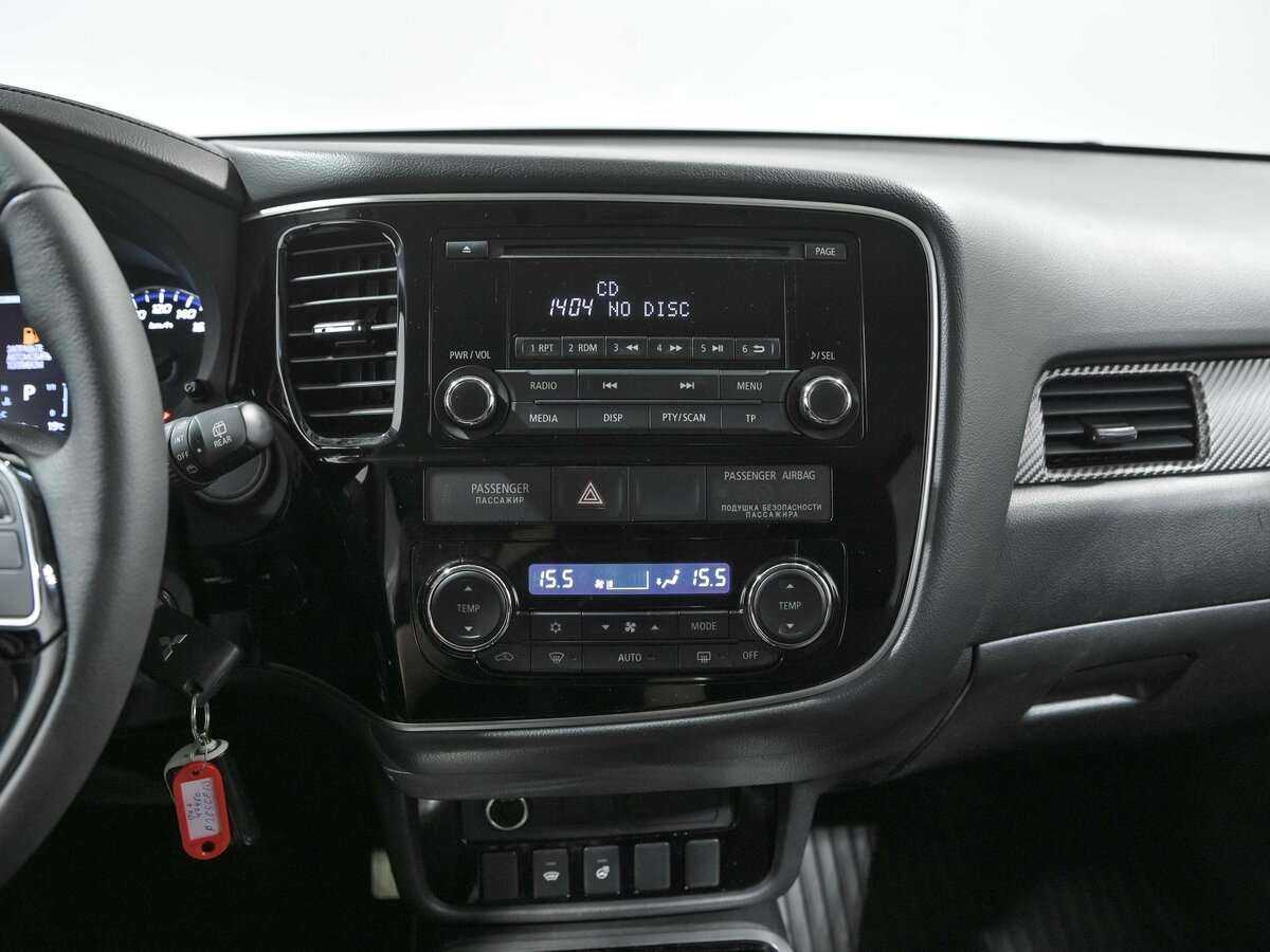 Mitsubishi Outlander, 2018 Фото №11