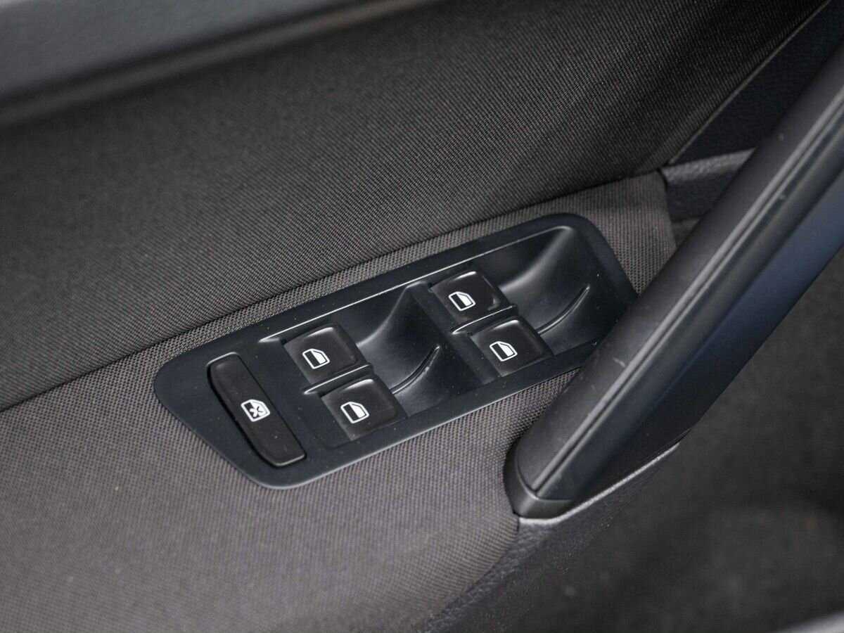 Volkswagen Golf, 2013 Фото №15