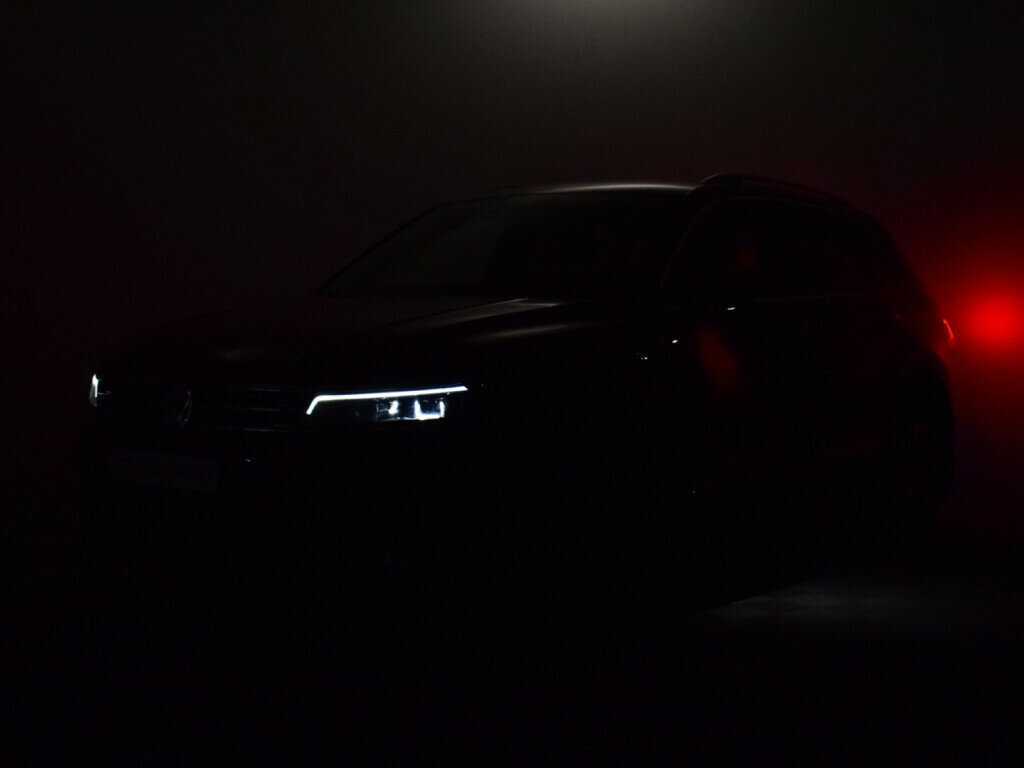 Volkswagen Tiguan, 2018 Фото №2