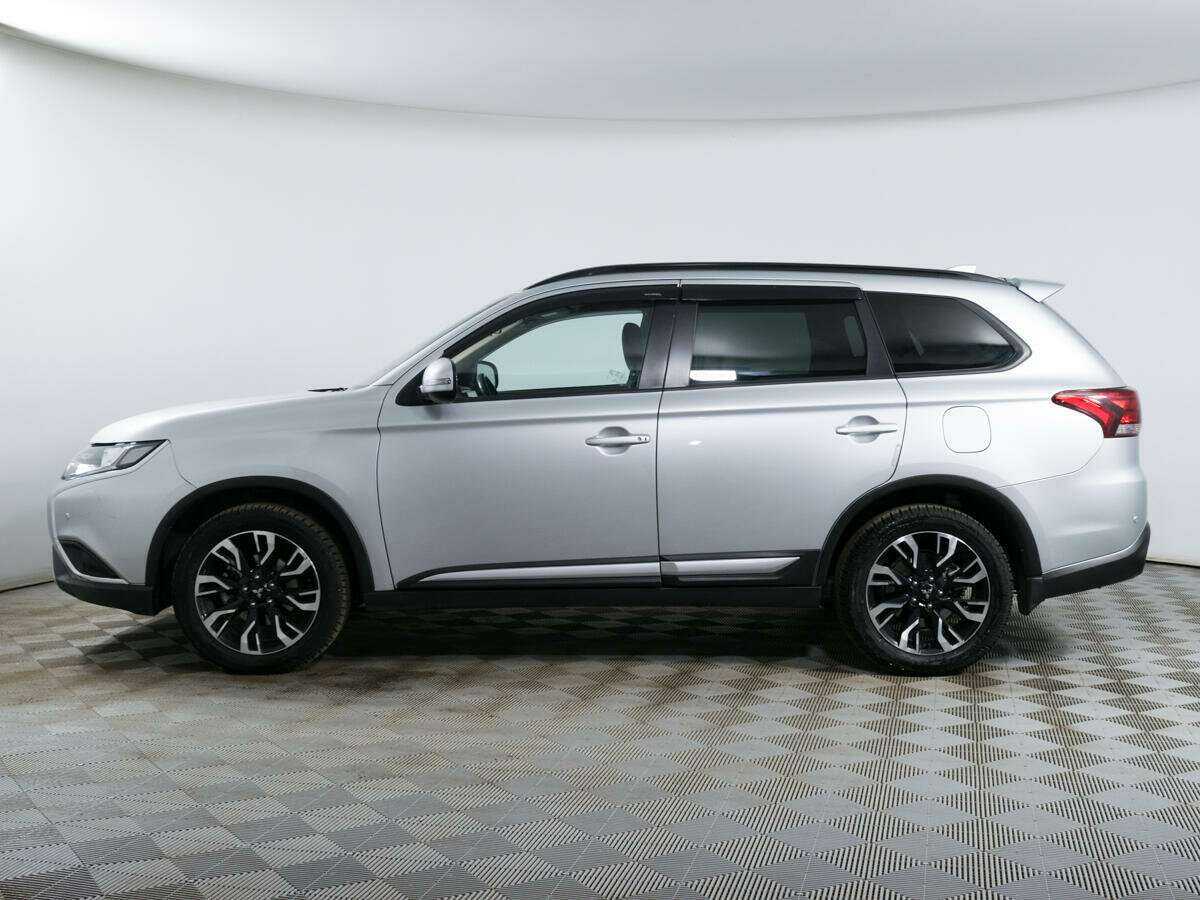 Mitsubishi Outlander, 2021 Фото №8