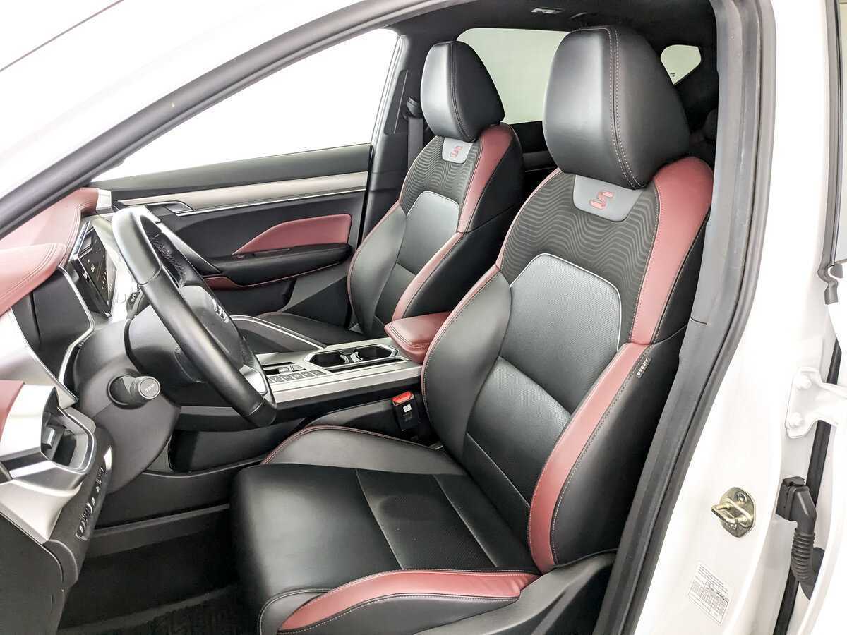 Geely Coolray, 2022 Фото №18