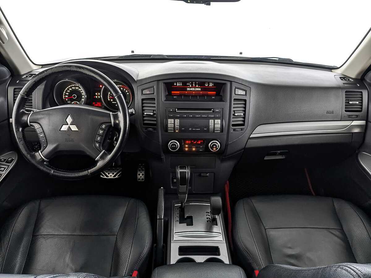 Mitsubishi Pajero, 2013 Фото №14