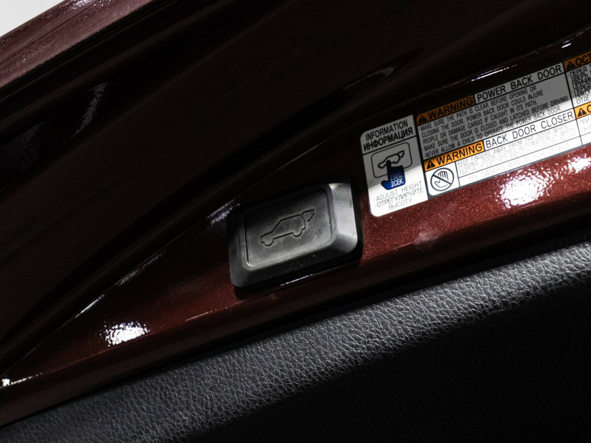 Toyota RAV4 IV (XA40) Рестайлинг, 2016 Фото №17