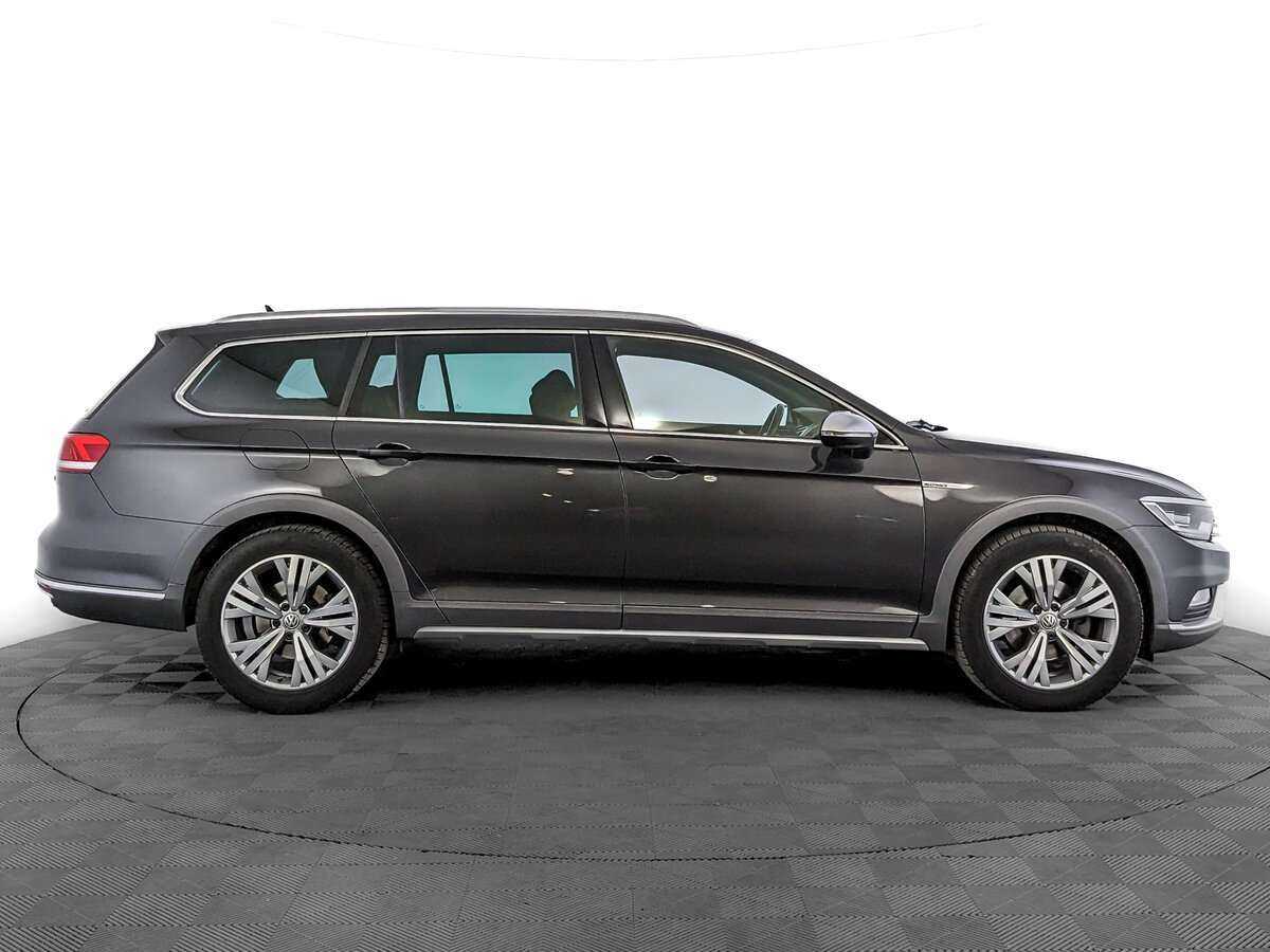 Volkswagen Passat Alltrack, 2018 Фото №4