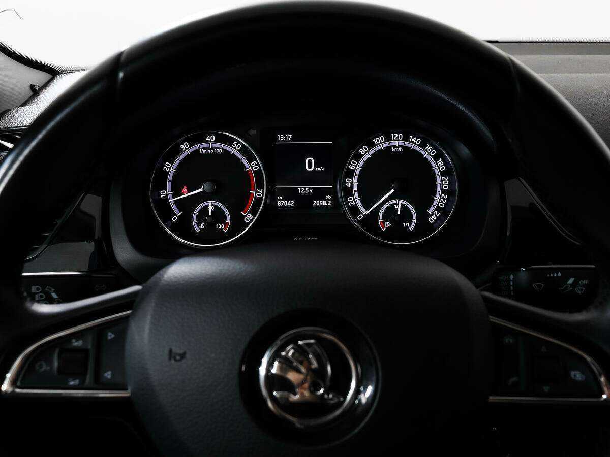 Skoda Rapid, 2017 Фото №13