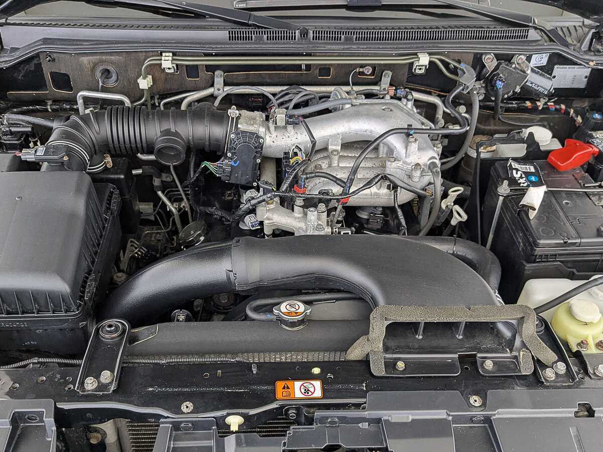 Mitsubishi Pajero, 2013 Фото №9