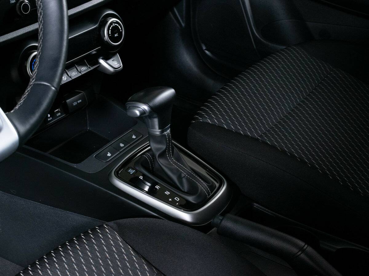 Kia Rio, 2020 Фото №15