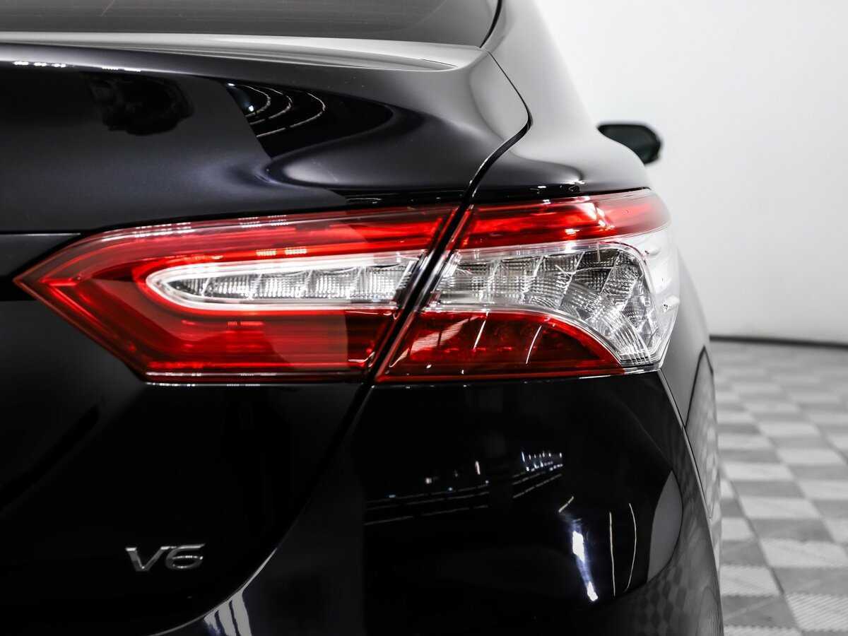 Toyota Camry, 2018 Фото №15