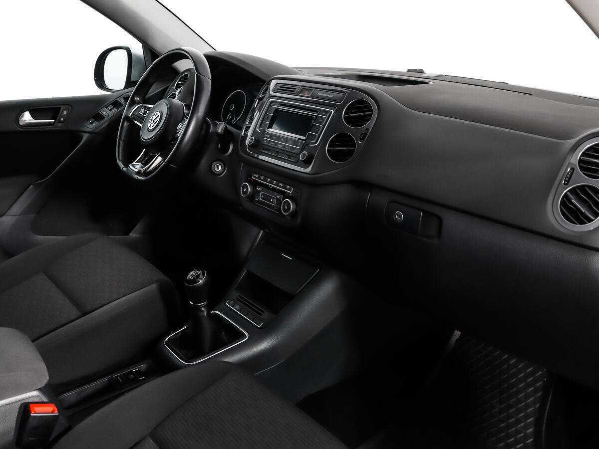 Volkswagen Tiguan, 2012 Фото №11
