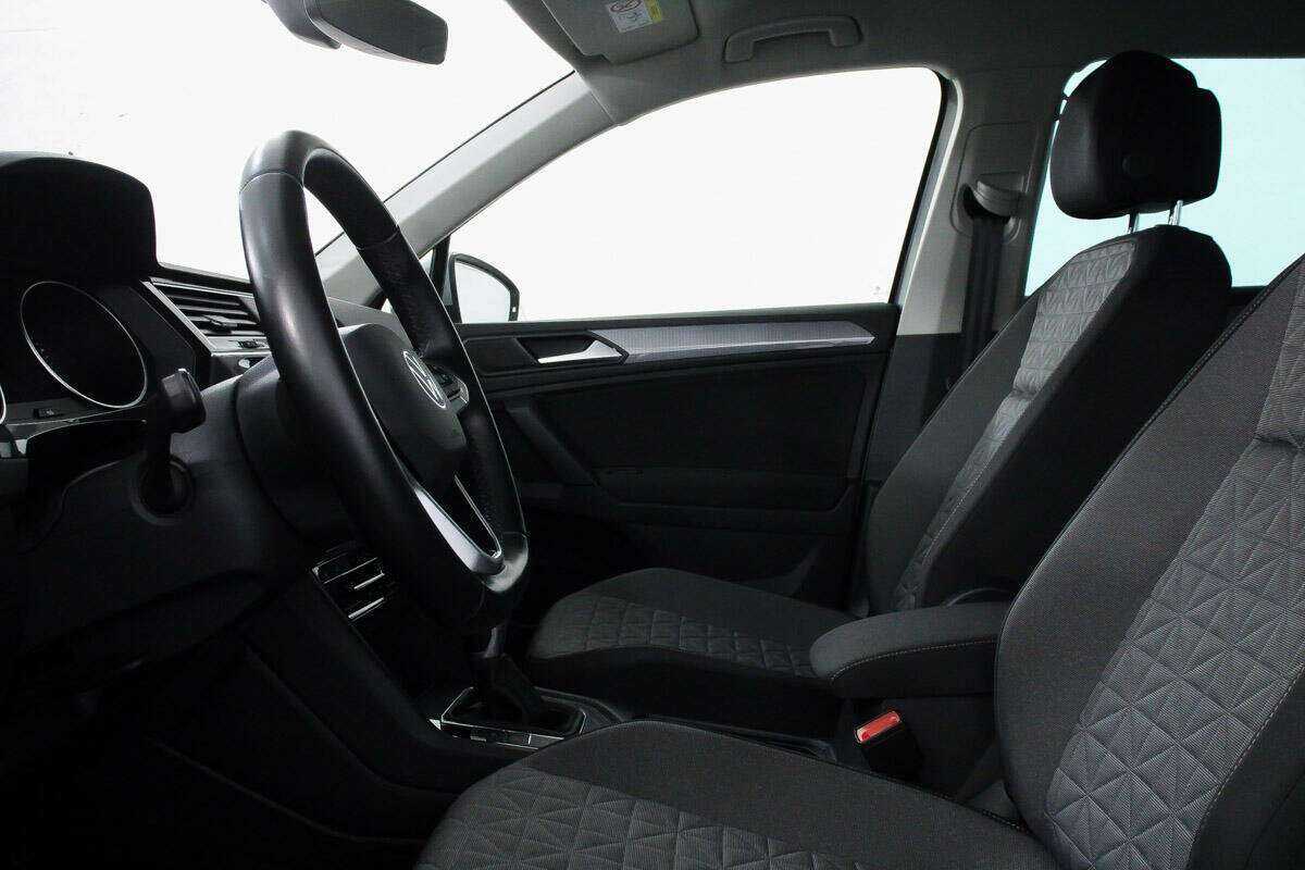 Volkswagen Tiguan, 2021 Фото №7