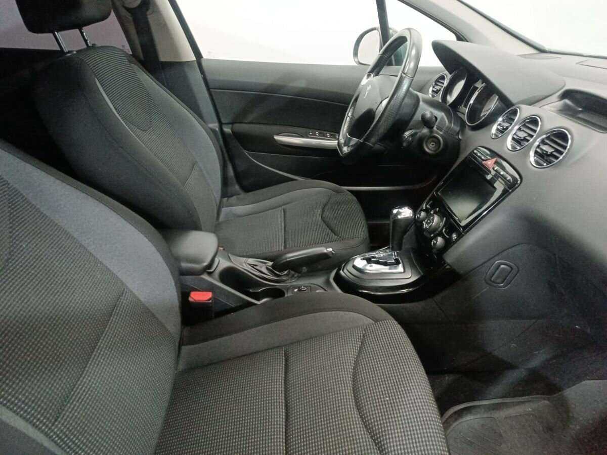 Peugeot 408, 2018 Фото №10