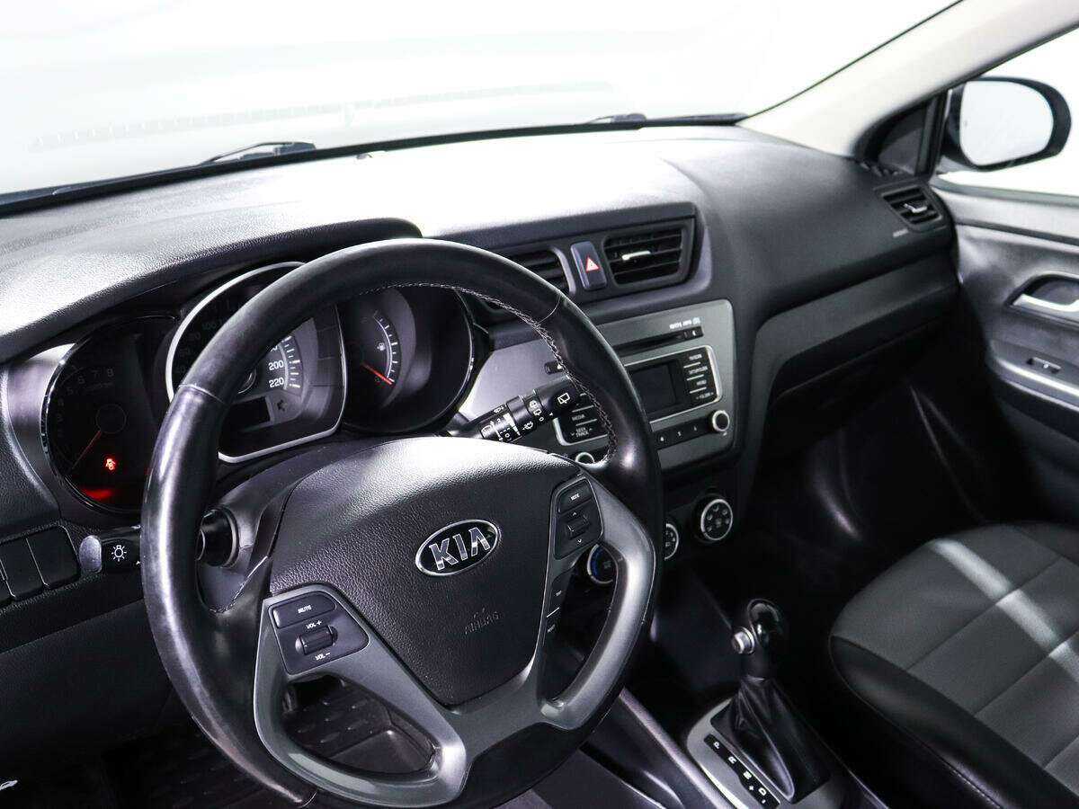 Kia Rio, 2017 Фото №15