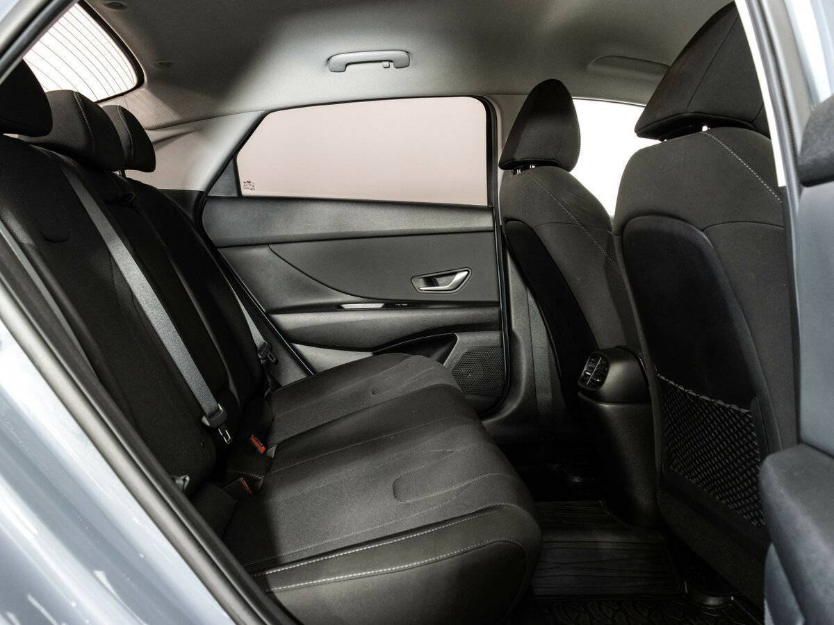 Hyundai Elantra, 2021 Фото №19