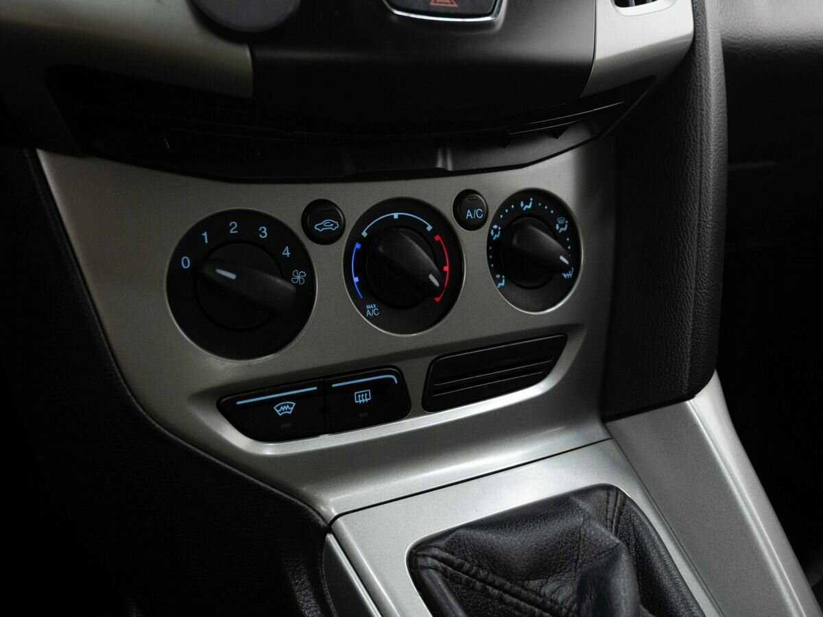 Ford Focus, 2012 Фото №21