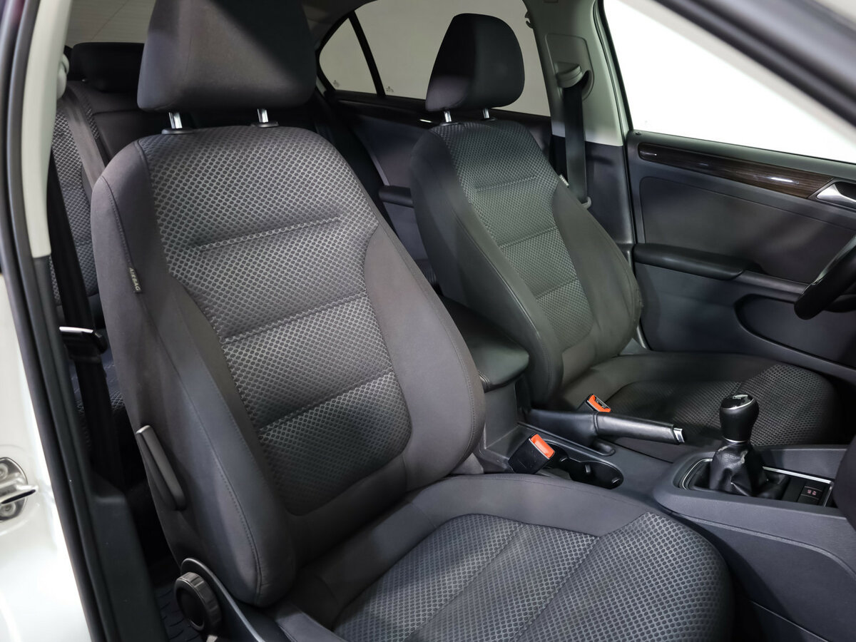 Volkswagen Jetta VI Рестайлинг, 2015 Фото №14