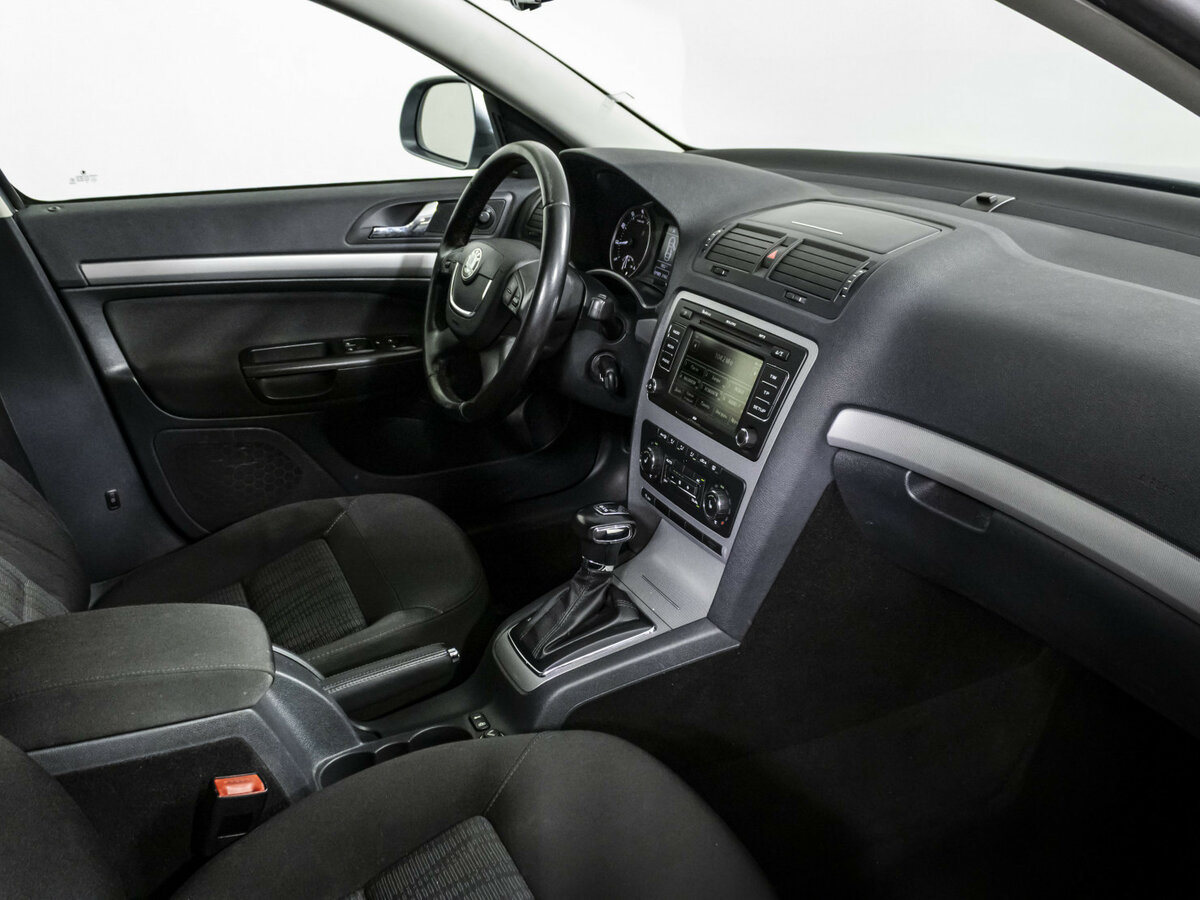 Skoda Octavia DSG7 II (A5) Рестайлинг, 2013 Фото №7