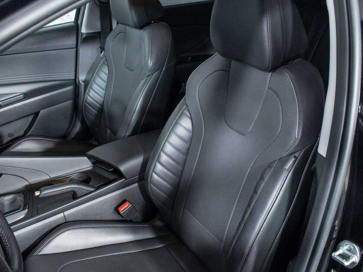 Hyundai Elantra, 2023 Фото №16