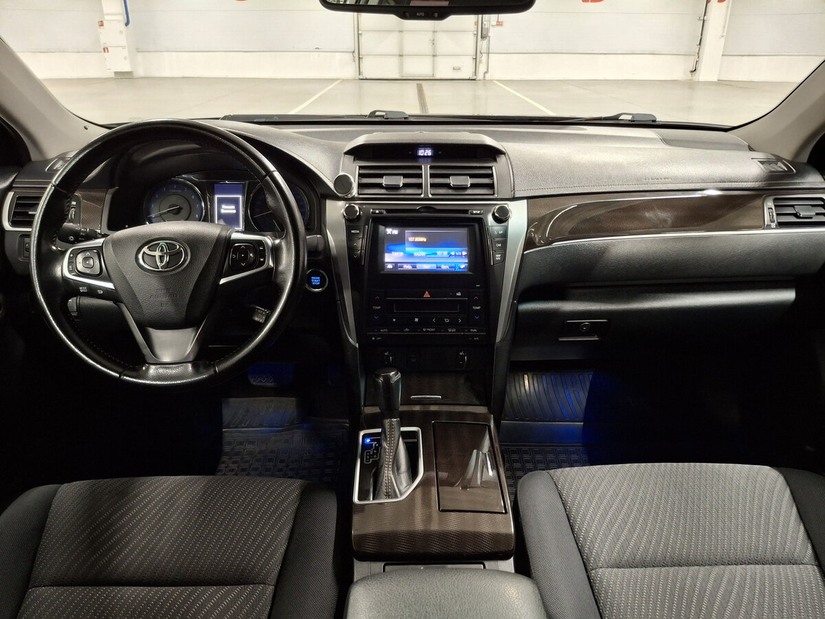 Toyota Camry VII (XV50) Рестайлинг, 2016 Фото №13