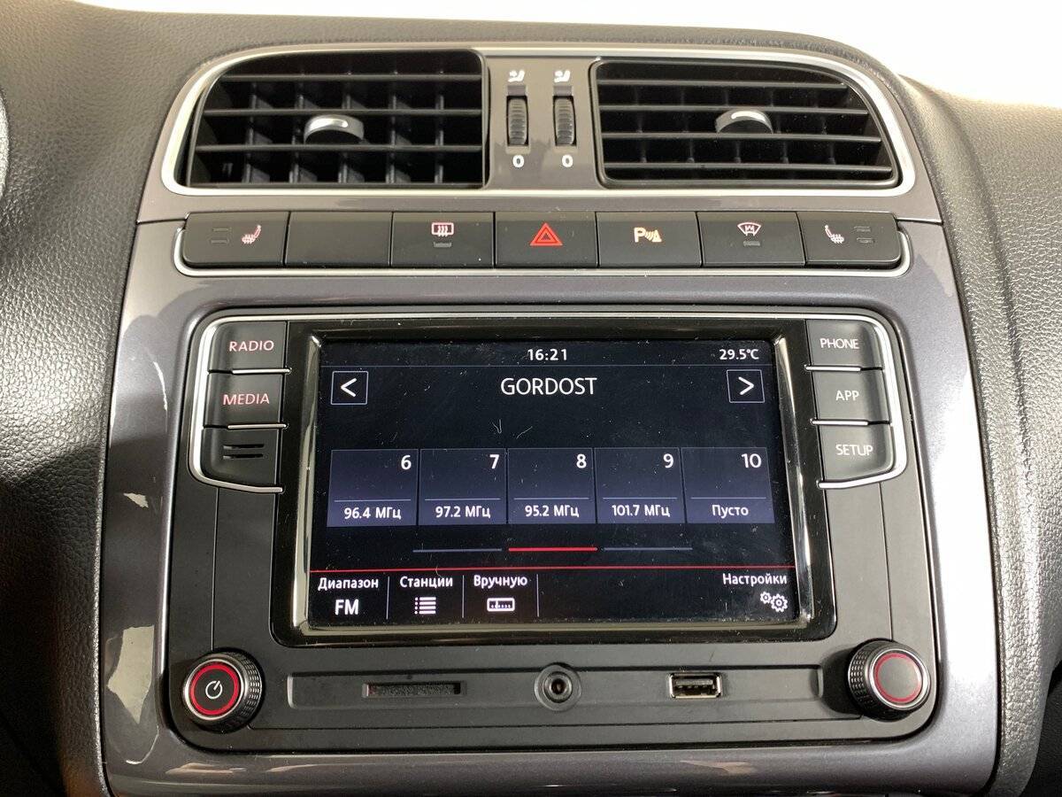 Volkswagen Polo, 2019 Фото №15