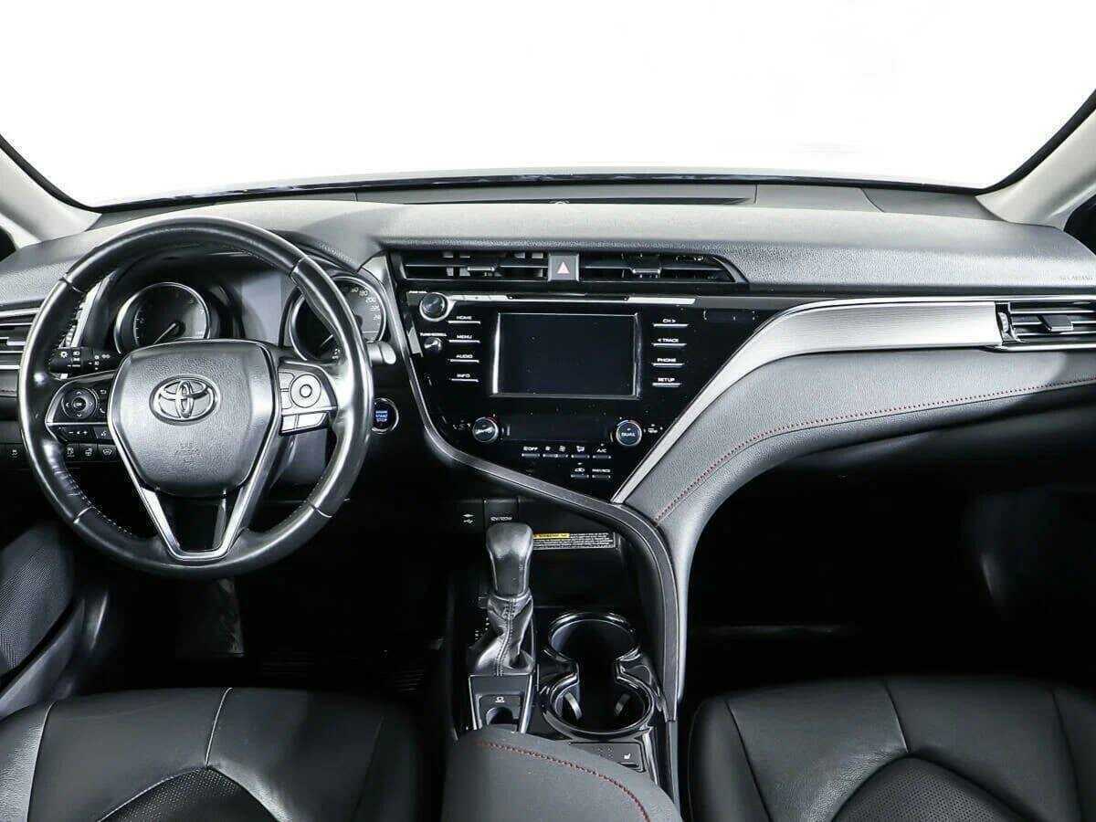 Toyota Camry, 2020 Фото №11