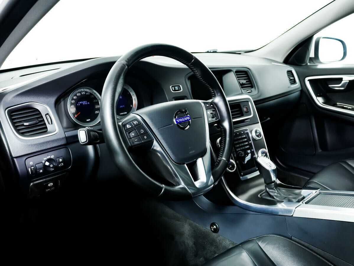 Volvo S60, 2012 Фото №13