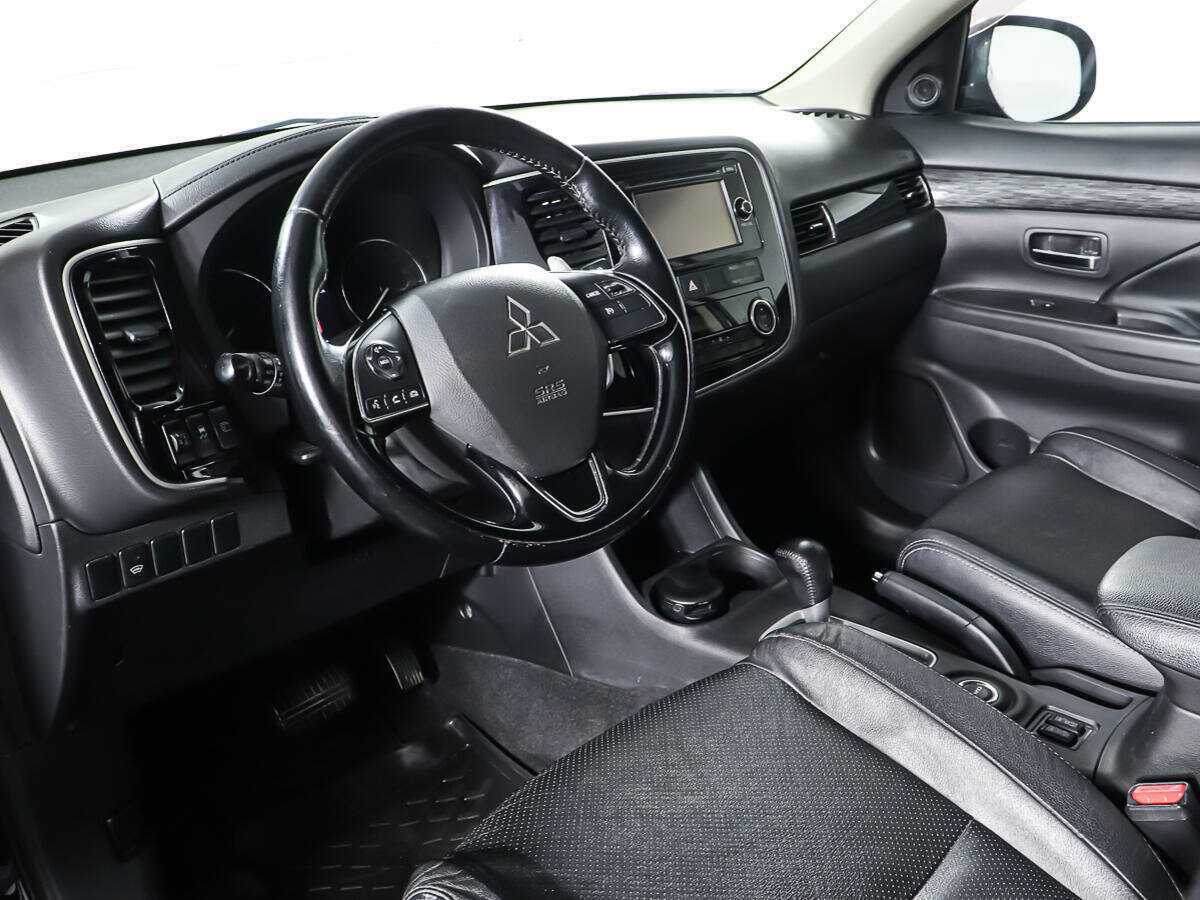 Mitsubishi Outlander, 2015 Фото №13