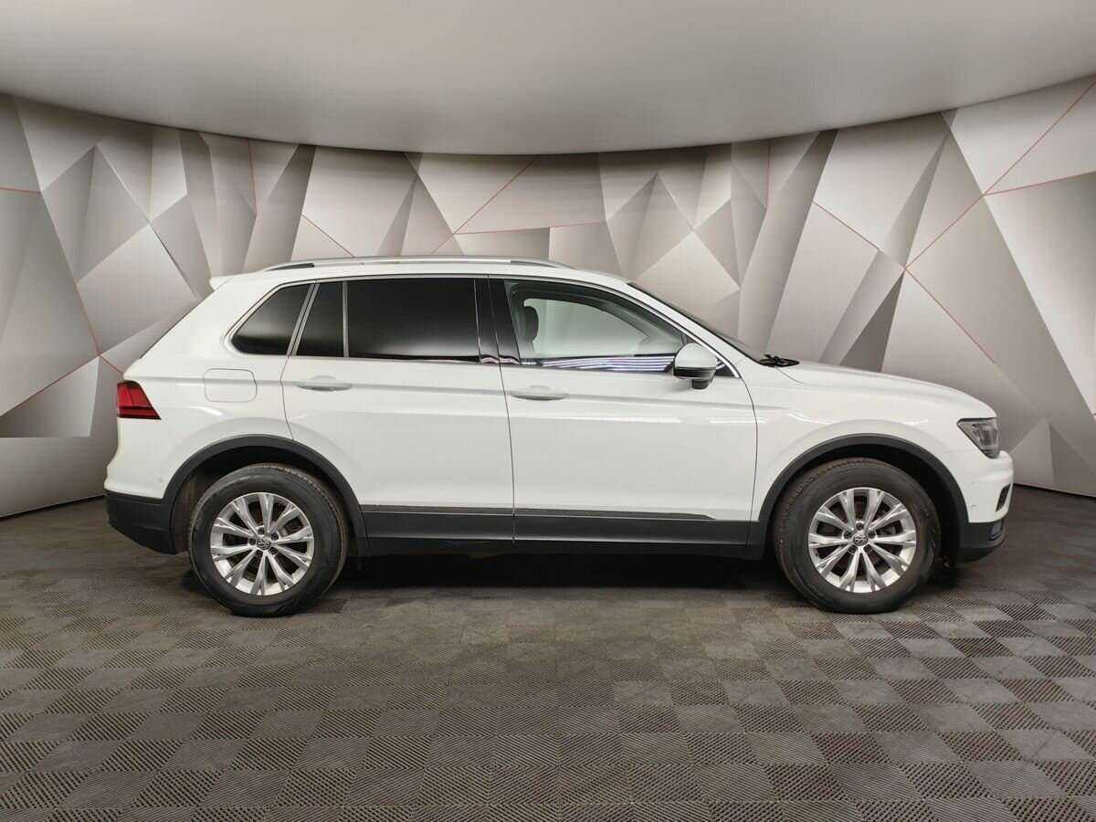 Volkswagen Tiguan, 2018 Фото №6