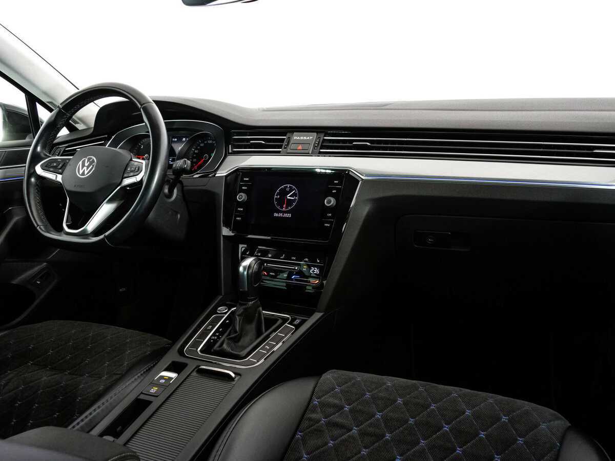 Volkswagen Passat, 2020 Фото №8