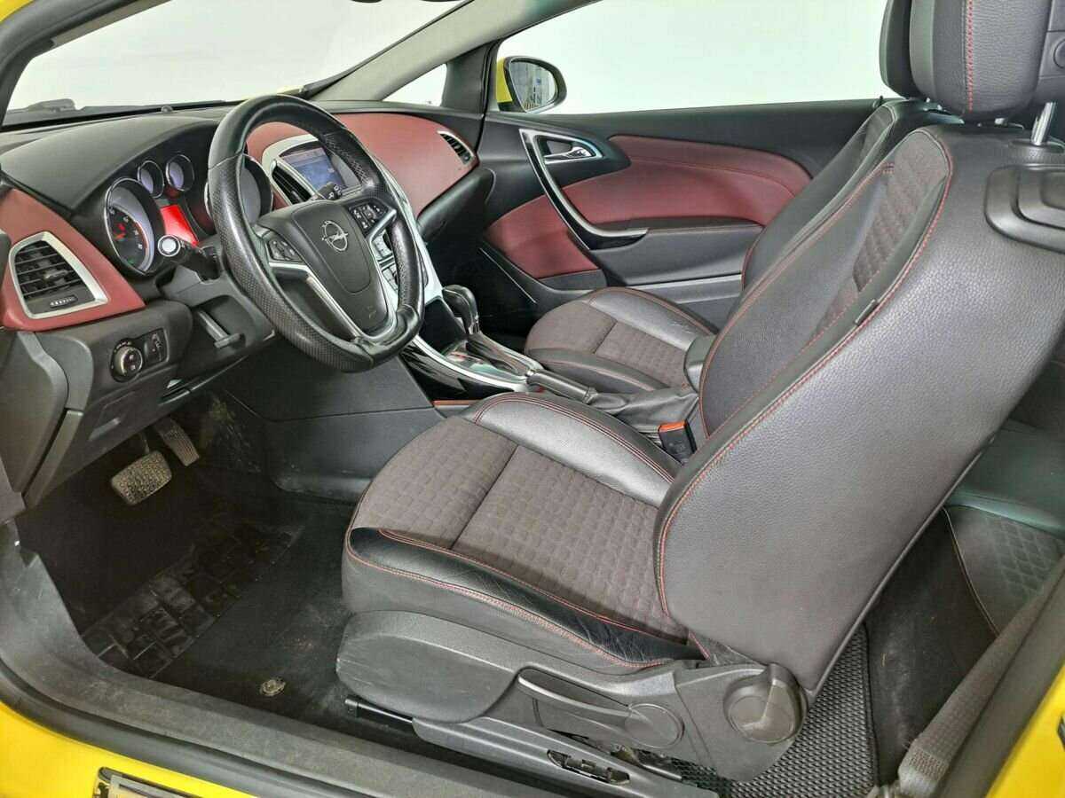Opel Astra GTC, 2013 Фото №14