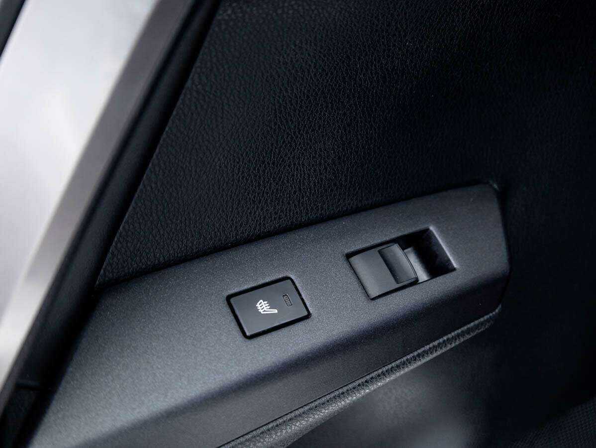 Toyota RAV4, 2018 Фото №19