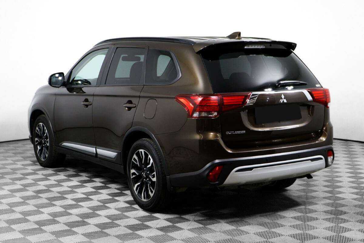 Mitsubishi Outlander, 2022 Фото №7