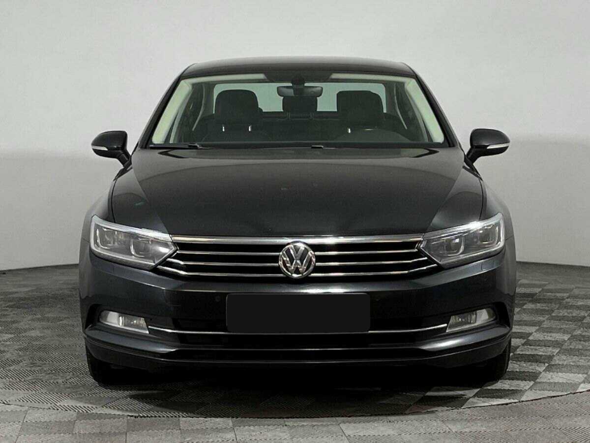 Volkswagen Passat, 2018 Фото №2