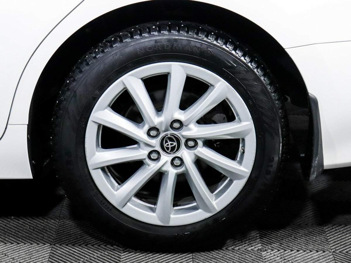 Toyota Camry, 2021 Фото №12