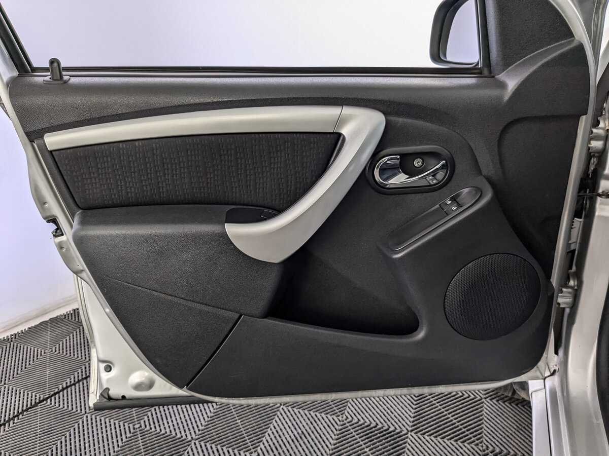 Nissan Terrano, 2018 Фото №15