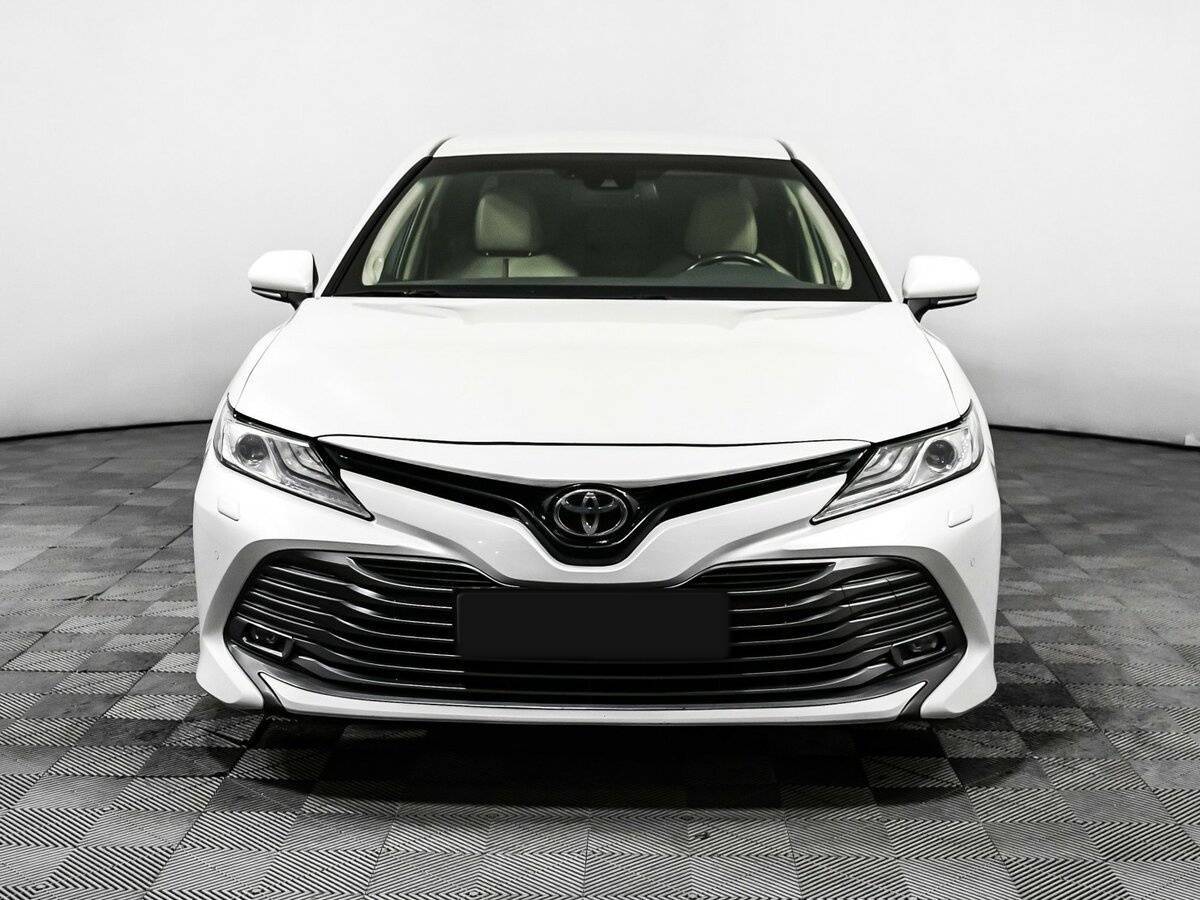 Toyota Camry, 2020 Фото №2