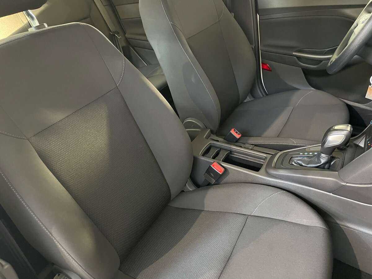 Ford Focus, 2018 Фото №15