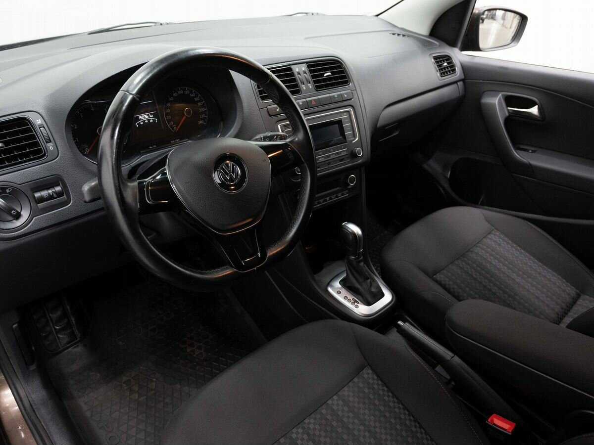 Volkswagen Polo, 2016 Фото №8