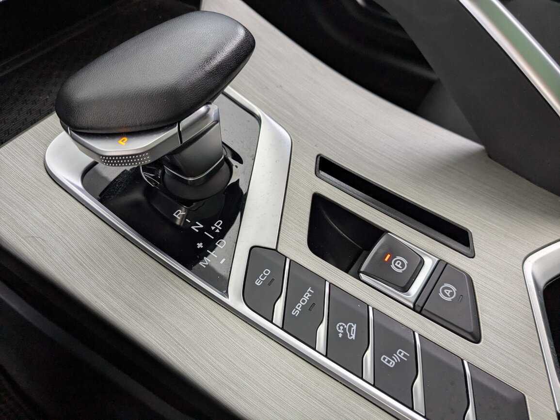 Geely Coolray, 2022 Фото №14