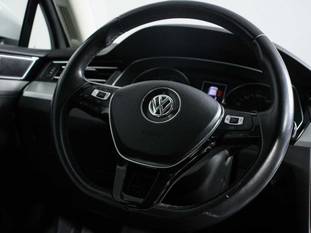 Volkswagen Passat, 2018 Фото №19