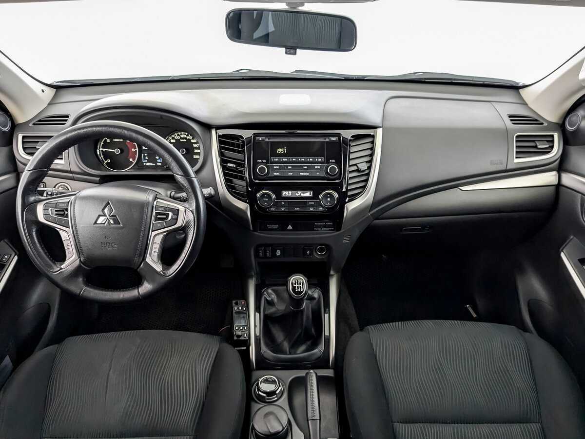 Mitsubishi Pajero Sport, 2018 Фото №14