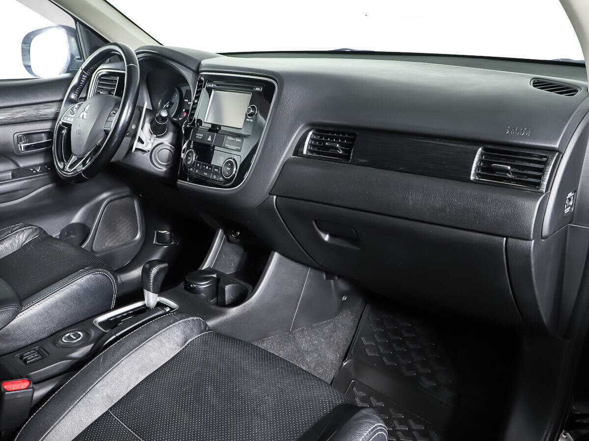Mitsubishi Outlander, 2015 Фото №9