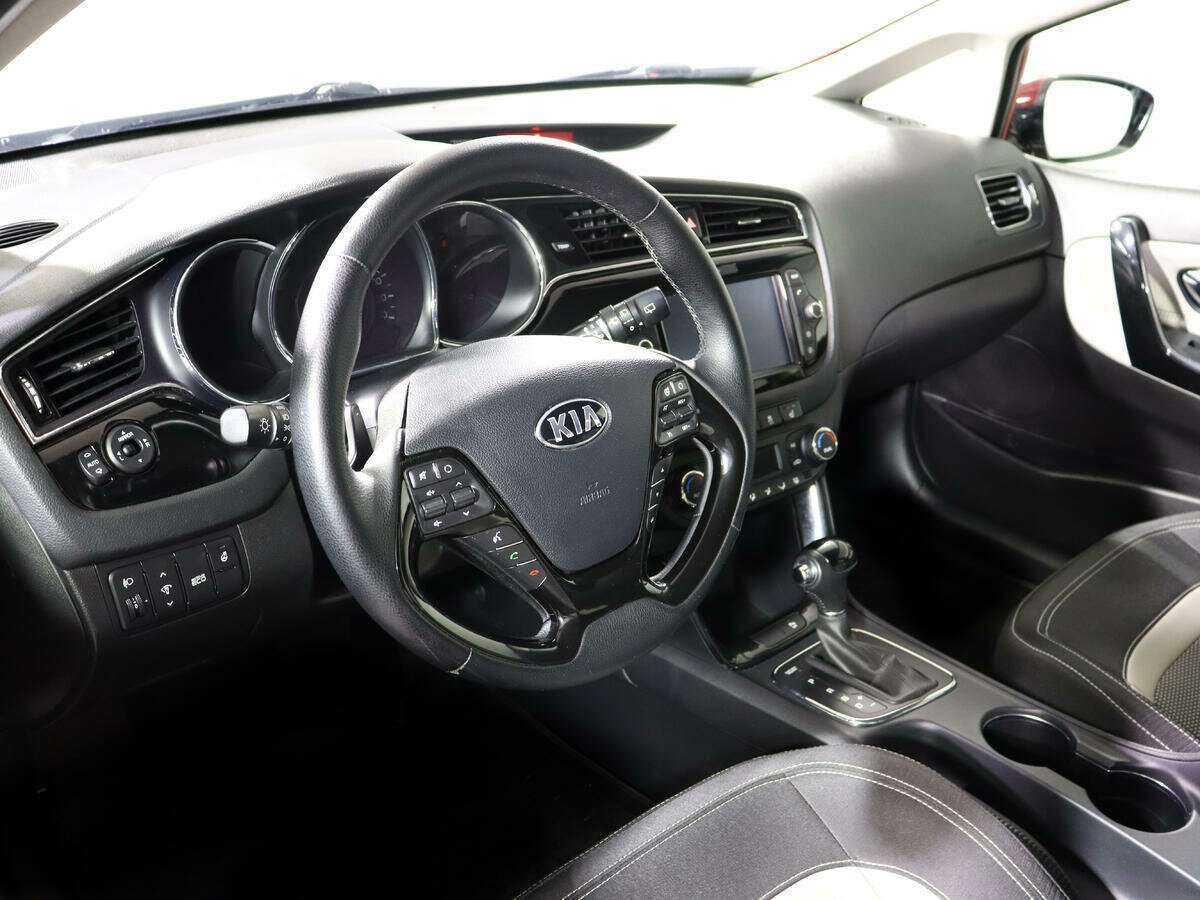 Kia Ceed, 2018 Фото №14