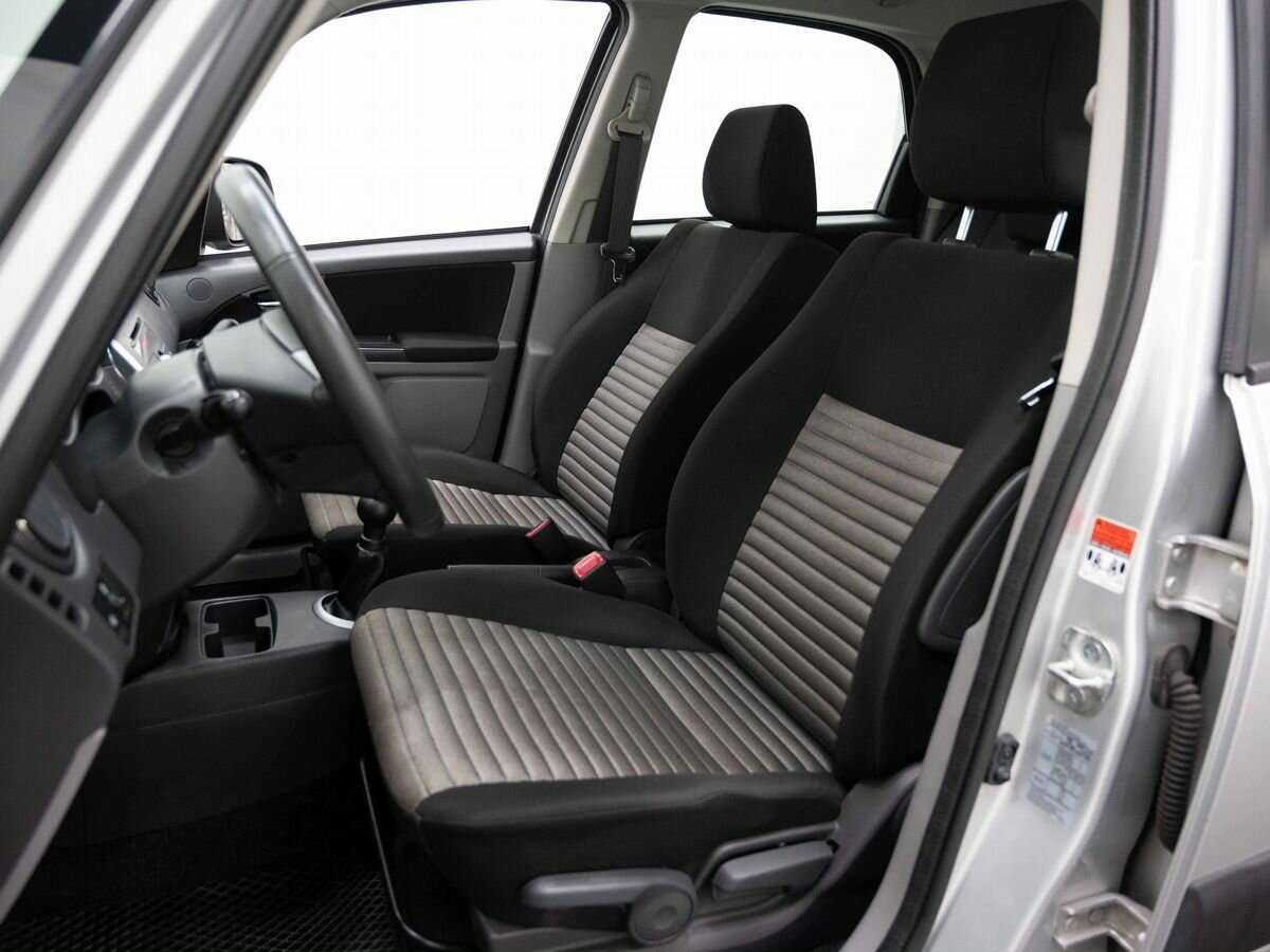 Suzuki SX4, 2013 Фото №7