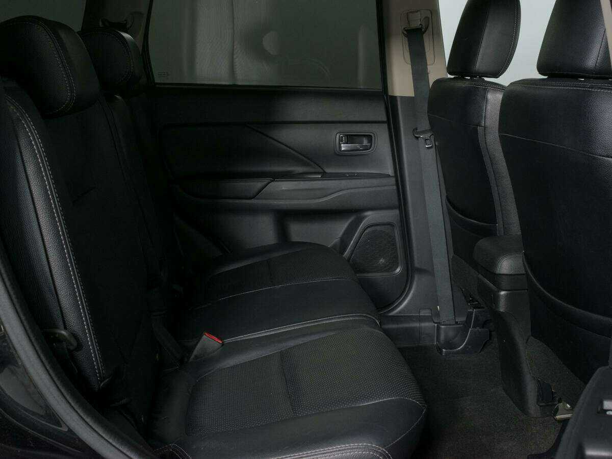 Mitsubishi Outlander, 2016 Фото №9