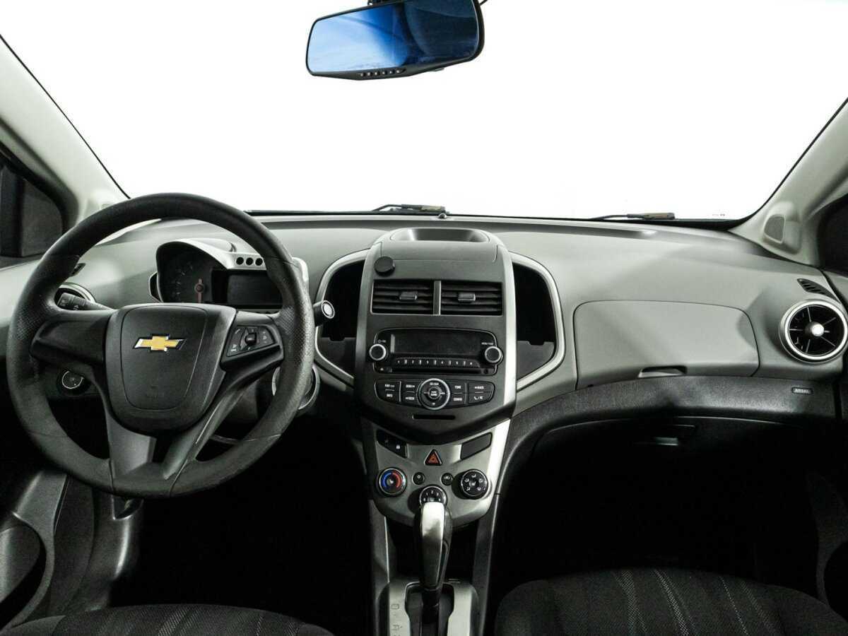 Chevrolet Aveo, 2015 Фото №13