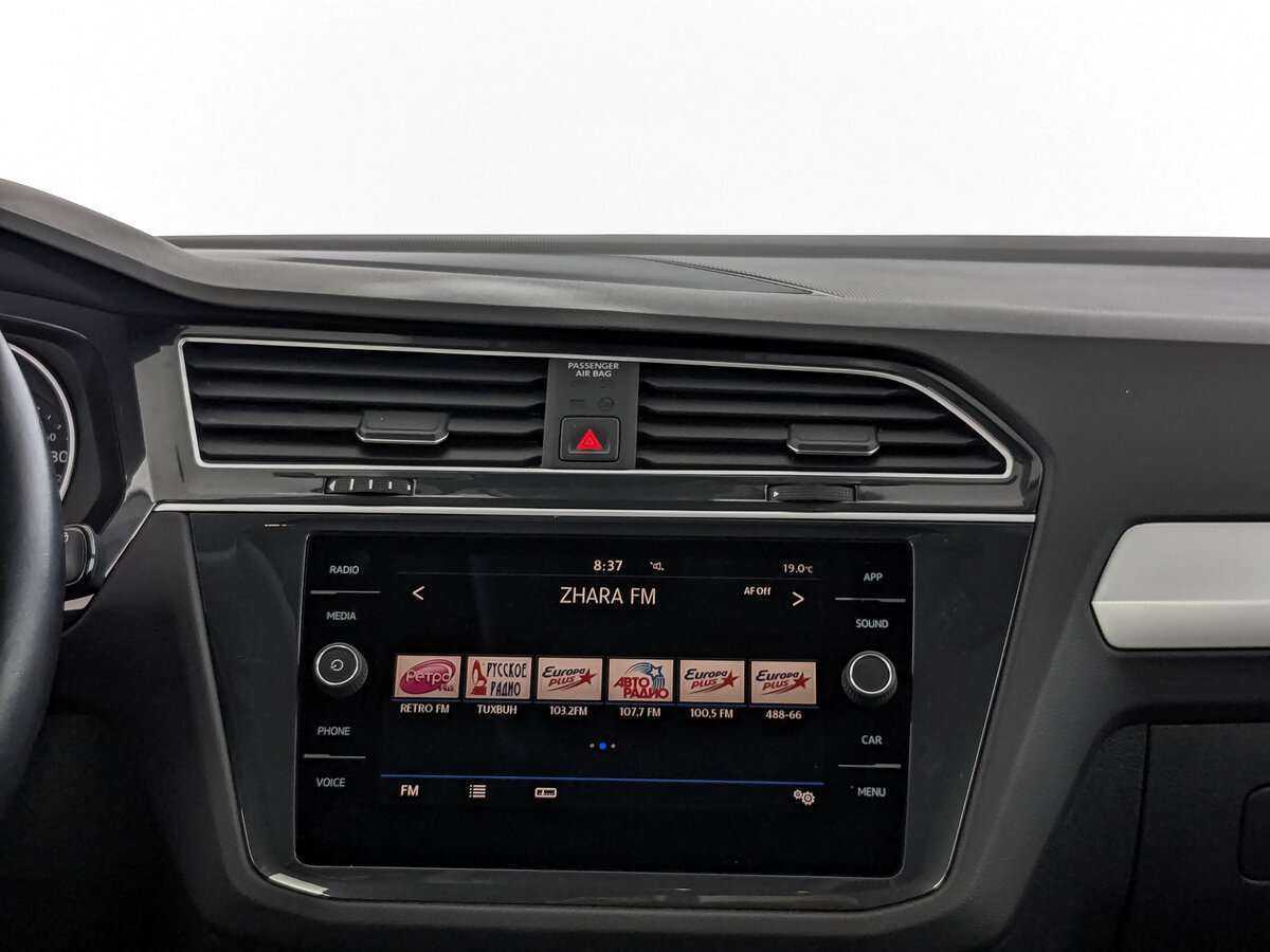 Volkswagen Tiguan, 2020 Фото №13