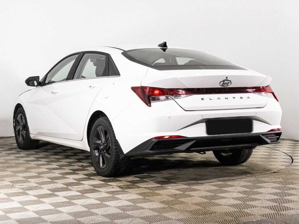 Hyundai Elantra, 2021 Фото №7