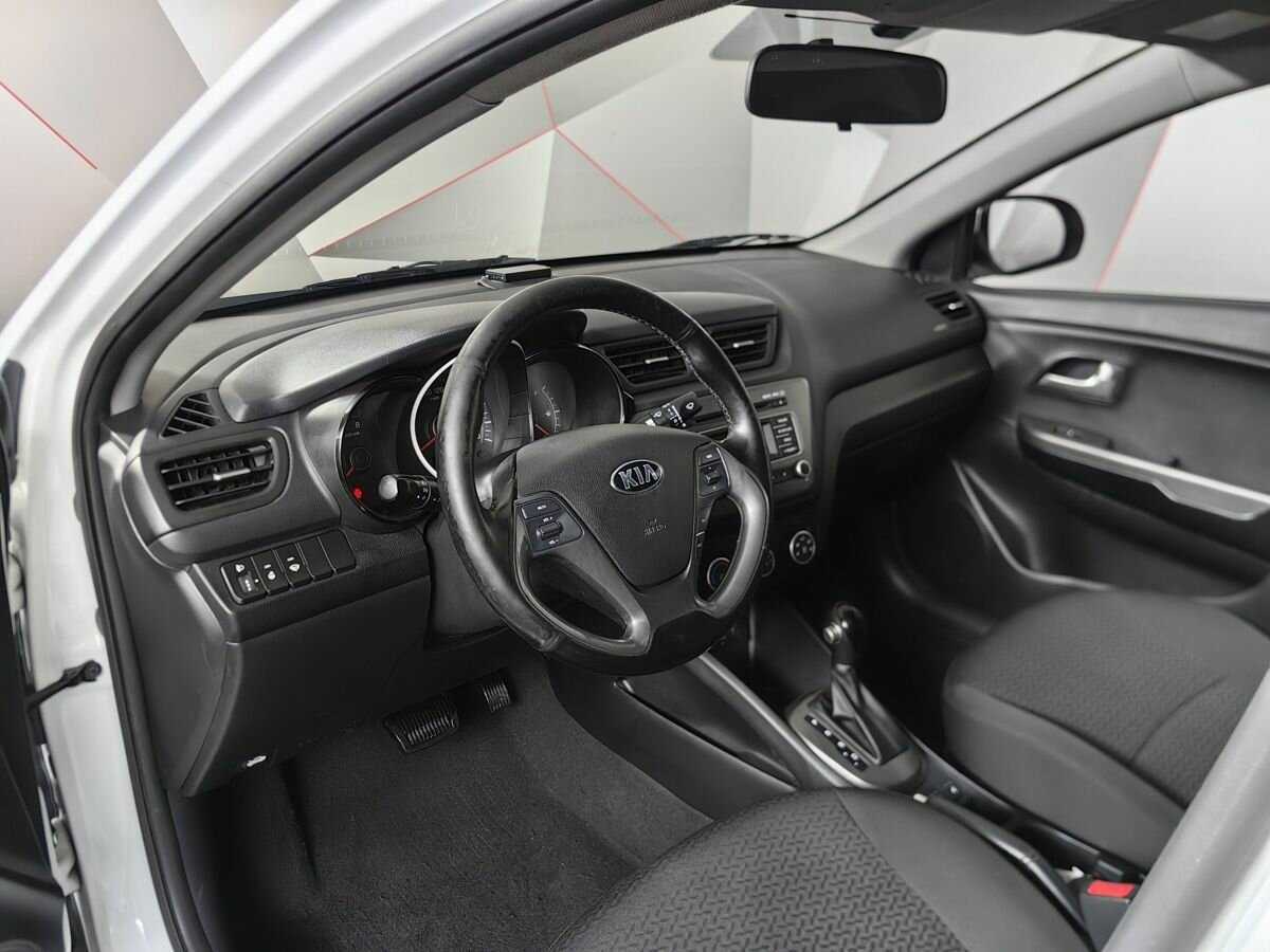 Kia Rio, 2017 Фото №13