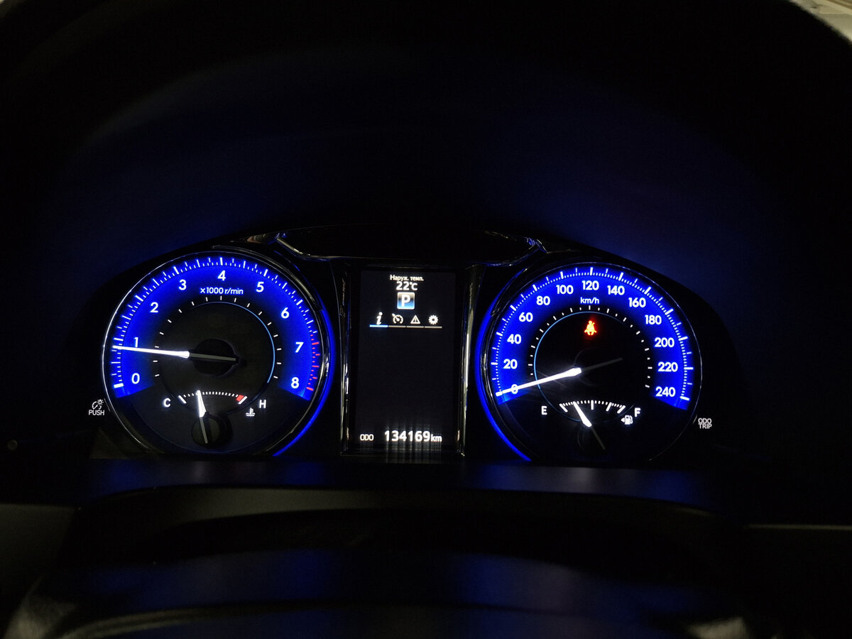 Toyota Camry VII (XV50) Рестайлинг, 2016 Фото №12